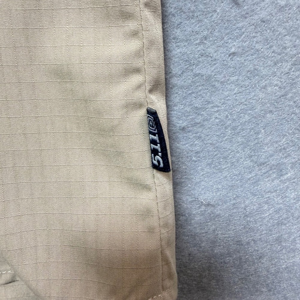 5.11 Tactical Mens XL Tan Ripstop Short Sleeve Button Down Vented Utility Shirt - Picture 4 of 7